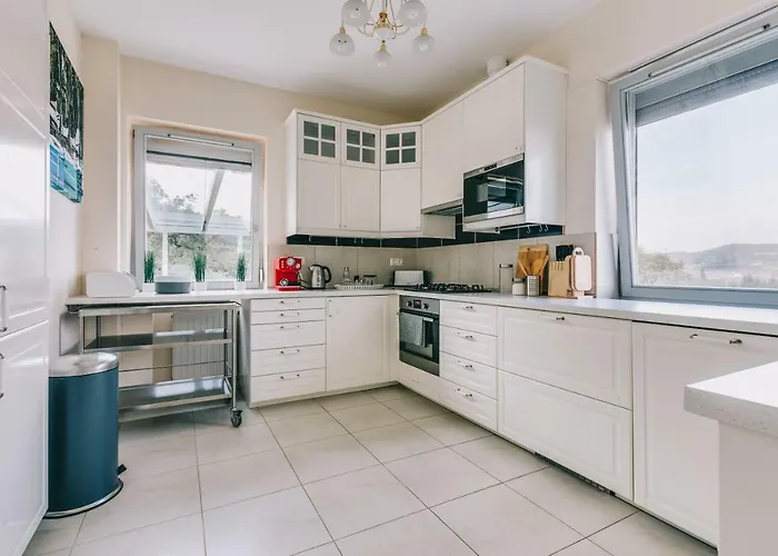 Georgina Willa Badacsonytomaj